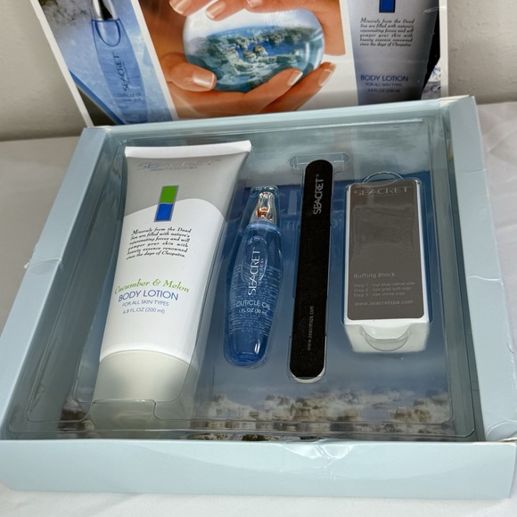 SEACRET Nail Care Collection Kit: Cucumber & Melon / 4-Piece Spa Set (NEW) - Picture 3 of 10